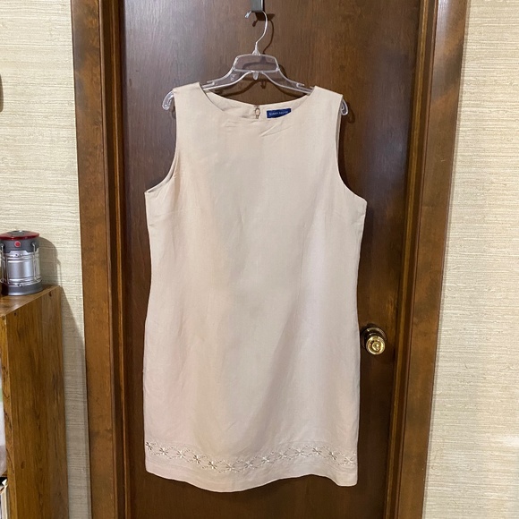 Karen Scott Dresses & Skirts - Karen Scott Sleeveless Dress size 18